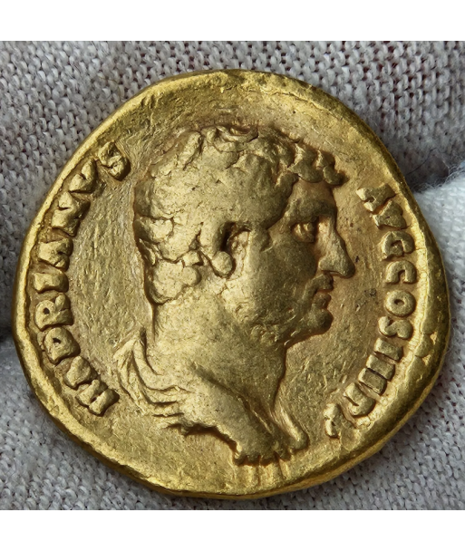 Aureus - Hadrian - 136